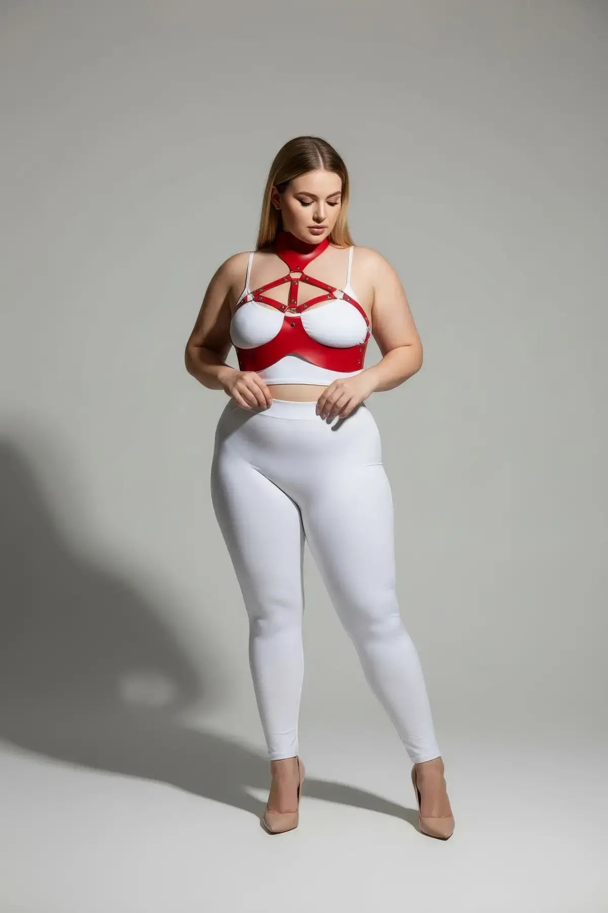 Plus-size red faux-leather chest harness set with collar detail