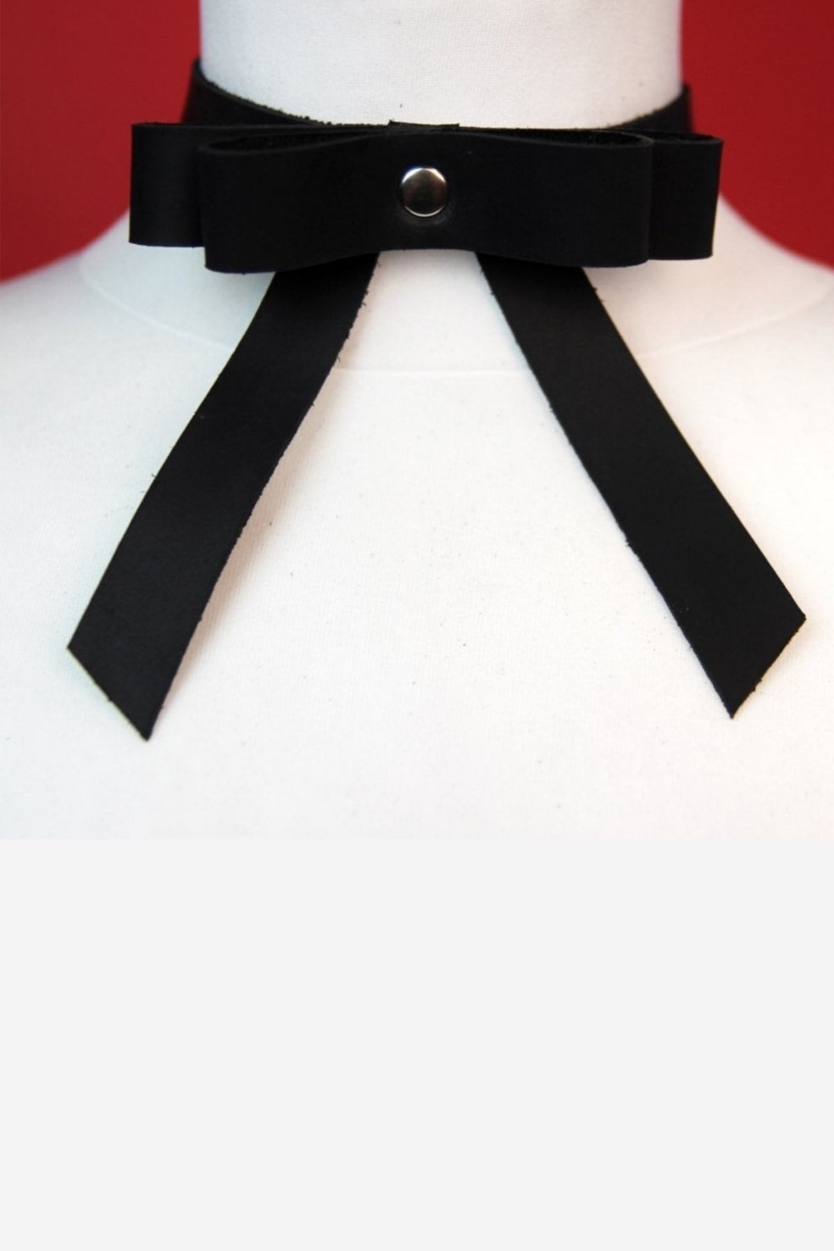 Stylish Leather Choker Neck Accessory With Bow Tie Back