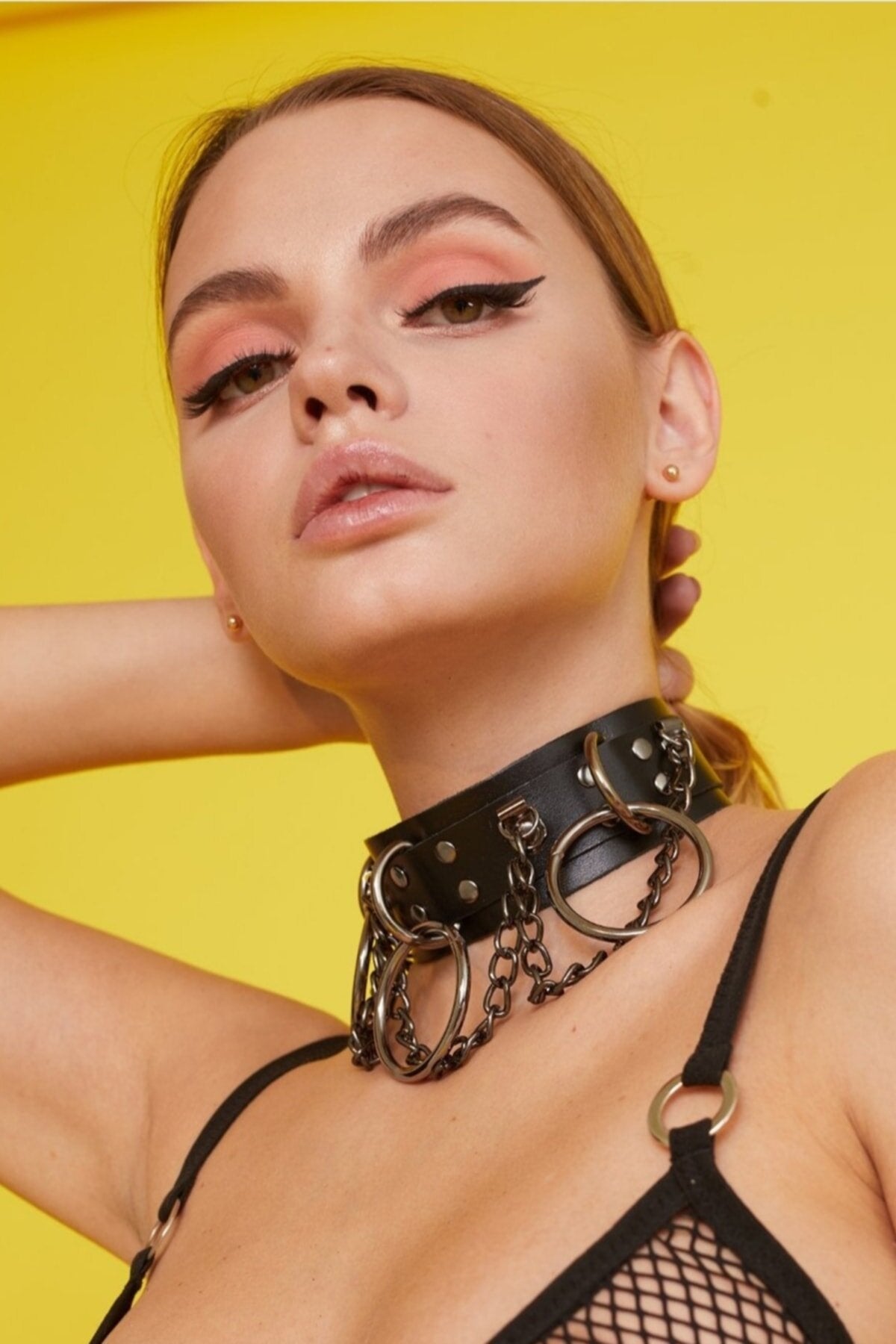 Wide stripe Leather Choker with Ring And Chain Detail